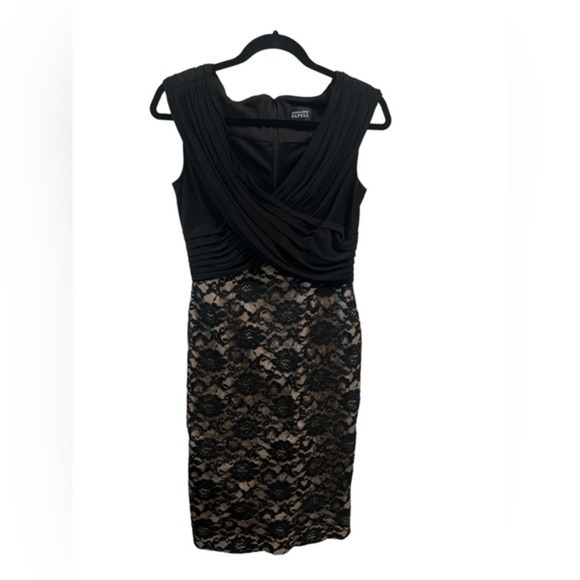 Adrianna Papell Dresses & Skirts - Adrianna Papell cocktail dress‎